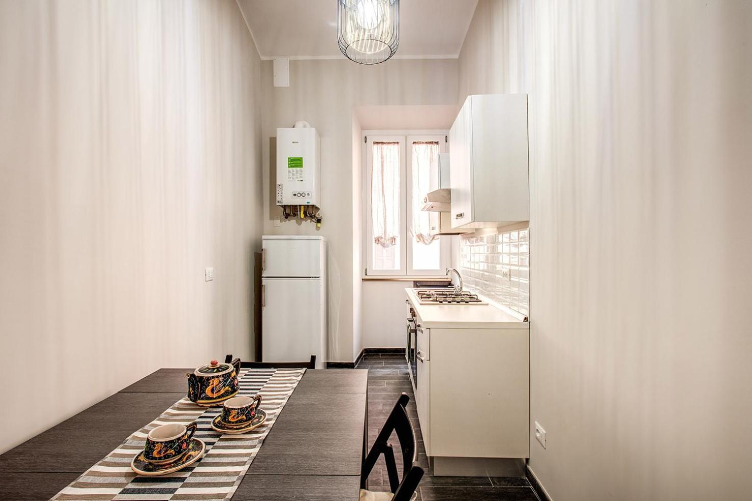Monti Quiet And Spacious Apartment Рим Екстериор снимка